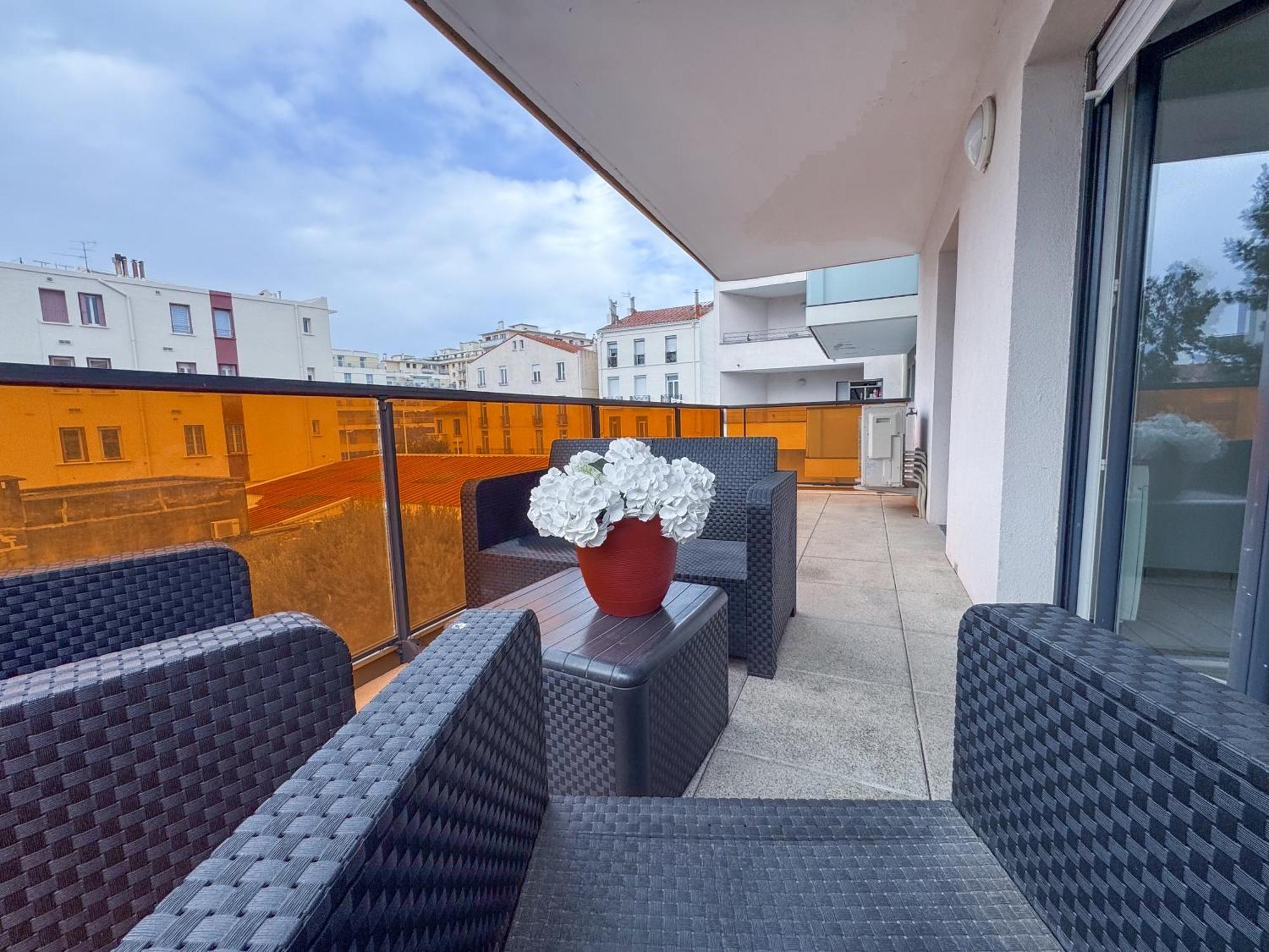 Bel Appartement Climatise & Parking Perpignan Exterior photo